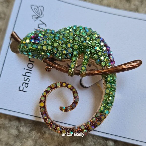NEW Rhinestone Gem Chameleon Brooch Pin - Picture 2 of 5